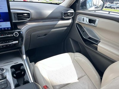 2023 Ford Explorer Platinum