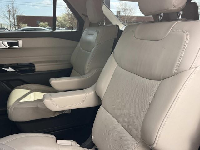 2023 Ford Explorer Platinum