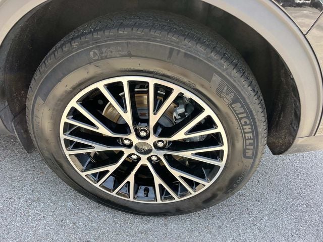 2025 Ford Escape Plug-In Hybrid Base