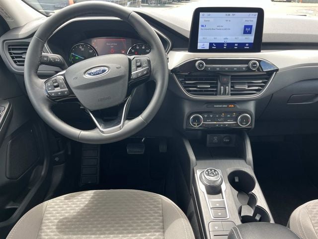2022 Ford Escape Hybrid SE