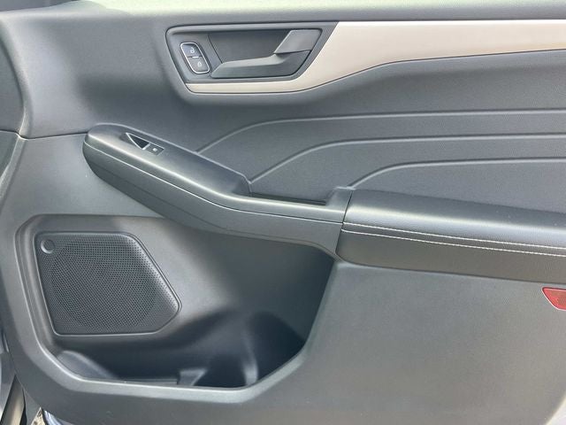 2022 Ford Escape Hybrid SE