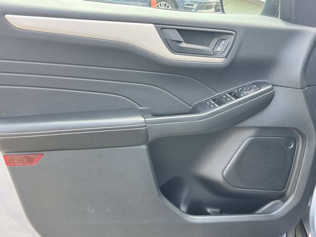 2022 Ford Escape Hybrid SE