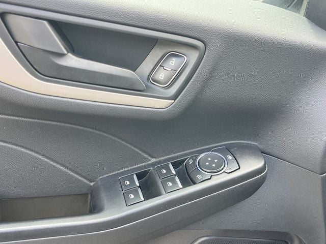 2022 Ford Escape Hybrid SE