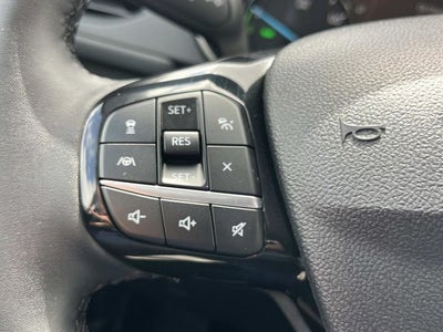 2022 Ford Escape Hybrid SE