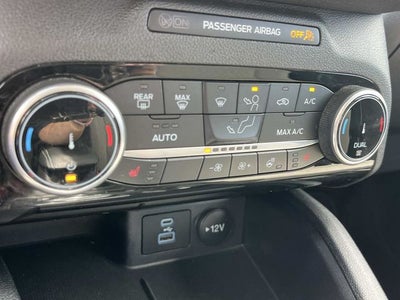 2022 Ford Escape Hybrid SE