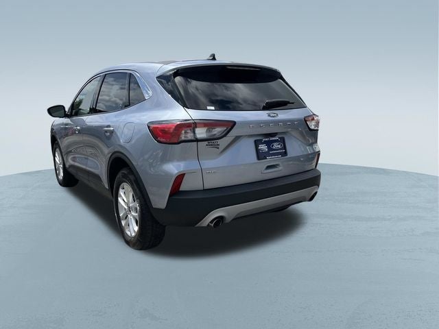 2022 Ford Escape Hybrid SE