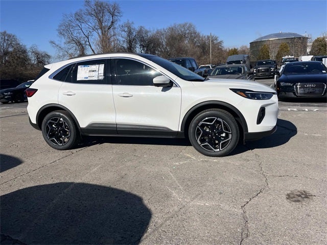 2026 Ford Escape Hybrid Platinum