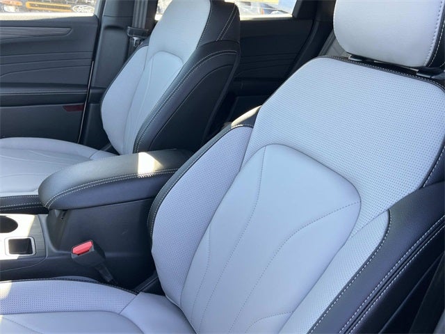 2026 Ford Escape Hybrid Platinum