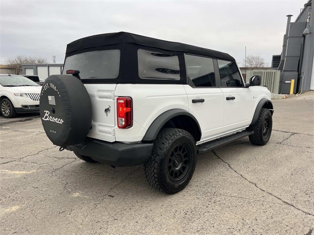 2023 Ford Bronco Base