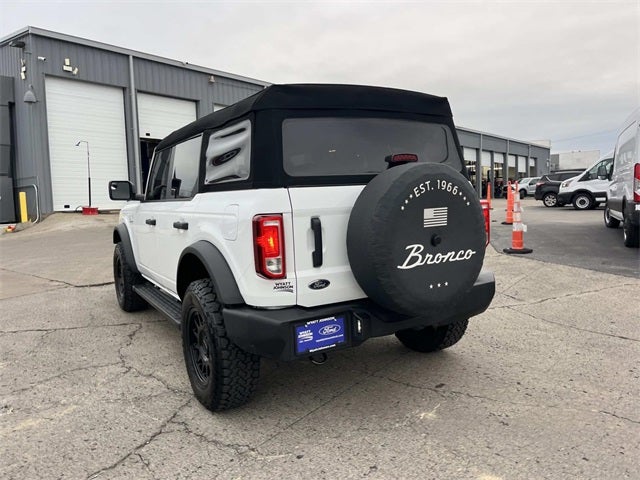 2023 Ford Bronco Base