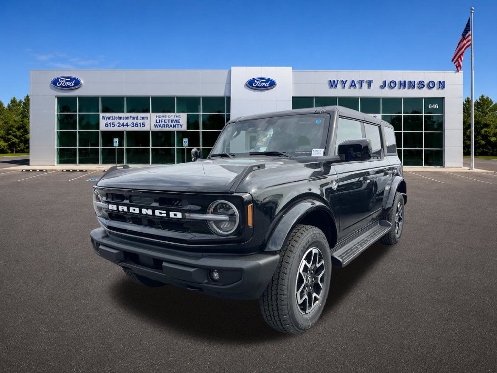 2026 Ford Bronco Outer Banks