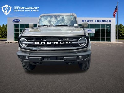2026 Ford Bronco Outer Banks