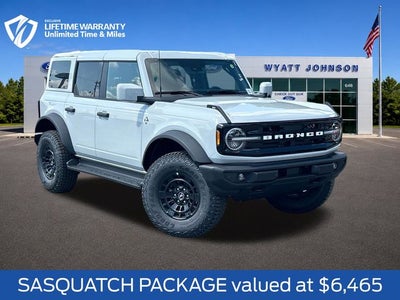 2026 Ford Bronco Outer Banks