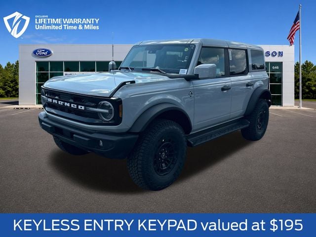 2026 Ford Bronco Outer Banks