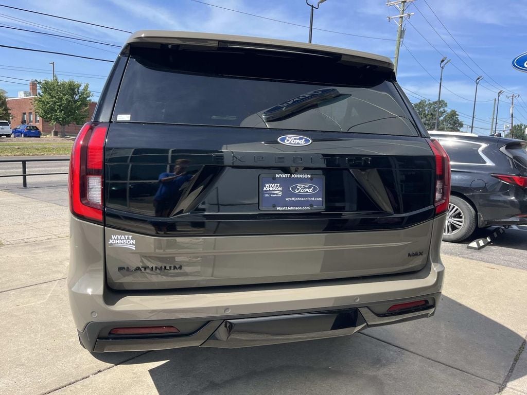 2027 Ford Expedition Max Platinum