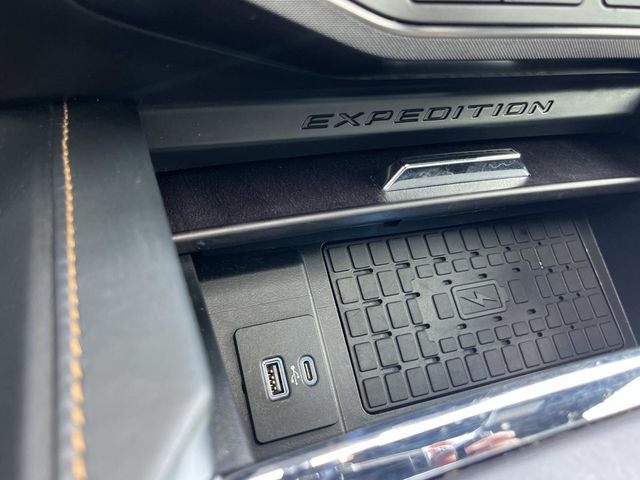 2022 Ford Expedition Max Platinum