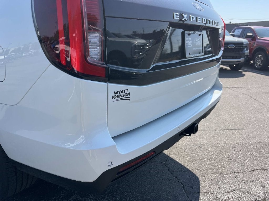 2027 Ford Expedition Active