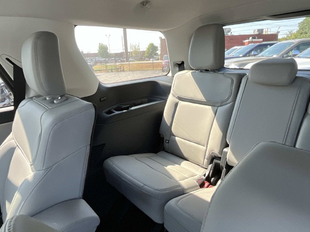 2027 Ford Expedition Active