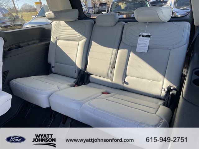 2025 Ford Expedition Platinum