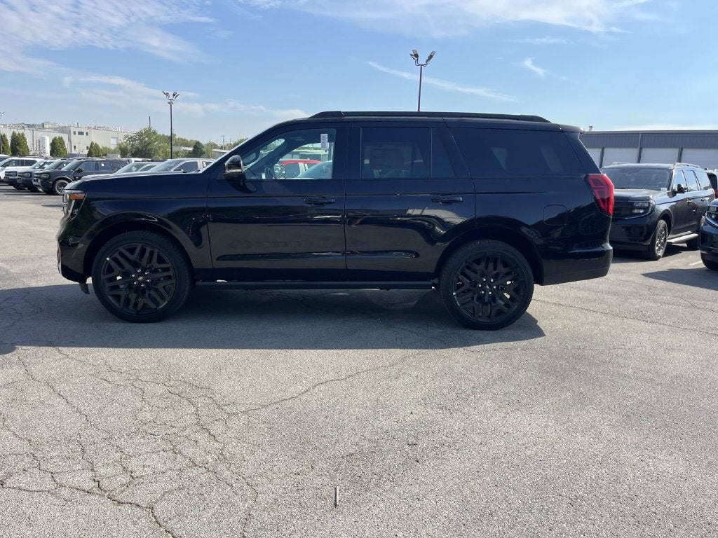 2027 Ford Expedition Platinum
