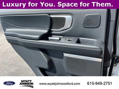 2025 Ford Expedition Platinum