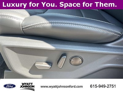 2025 Ford Expedition Platinum