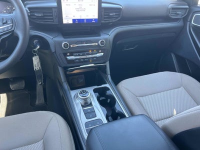 2020 Ford Explorer Base