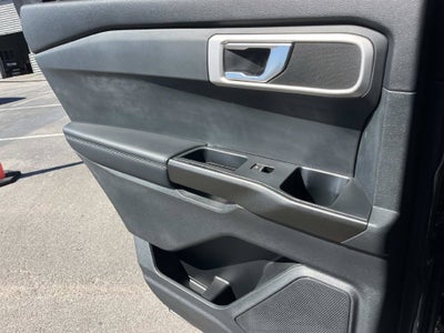 2020 Ford Explorer Base