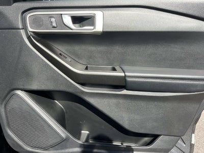 2020 Ford Explorer Base