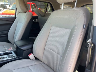 2020 Ford Explorer Base