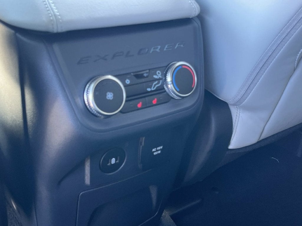 2027 Ford Explorer Platinum