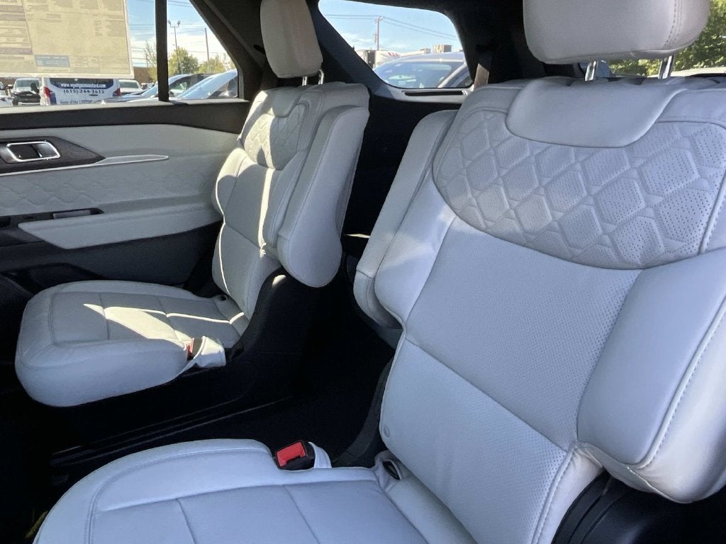 2027 Ford Explorer Platinum