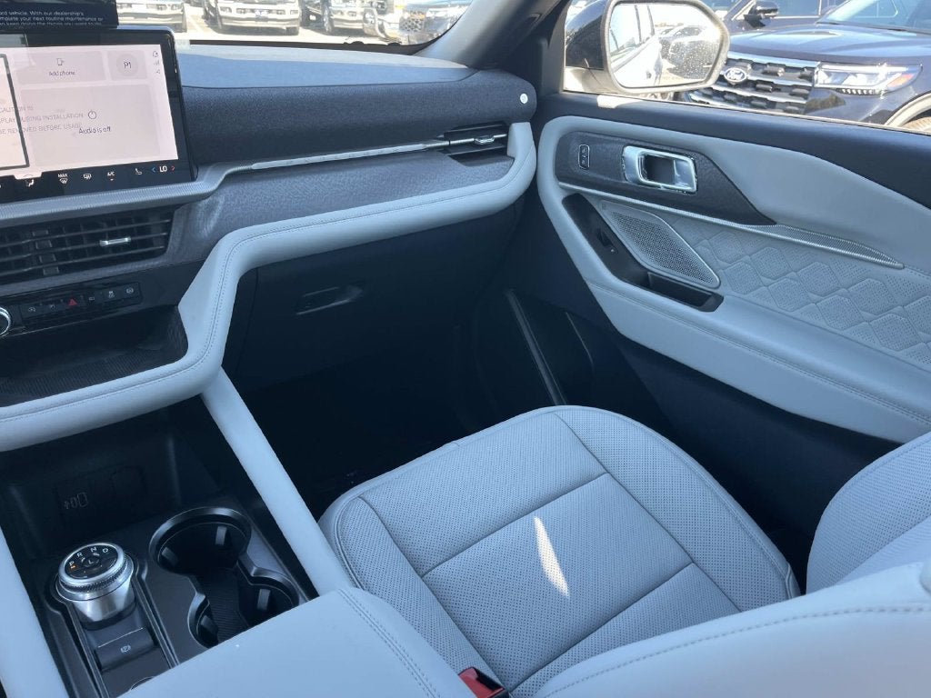 2027 Ford Explorer Platinum