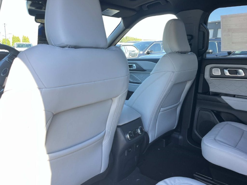 2027 Ford Explorer Platinum