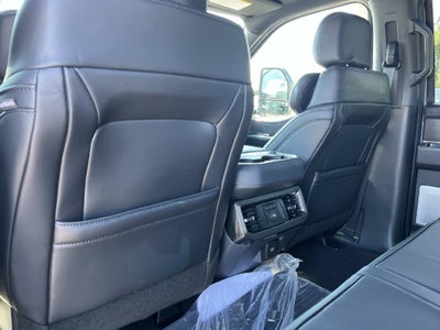 2027 Ford F-250SD Platinum