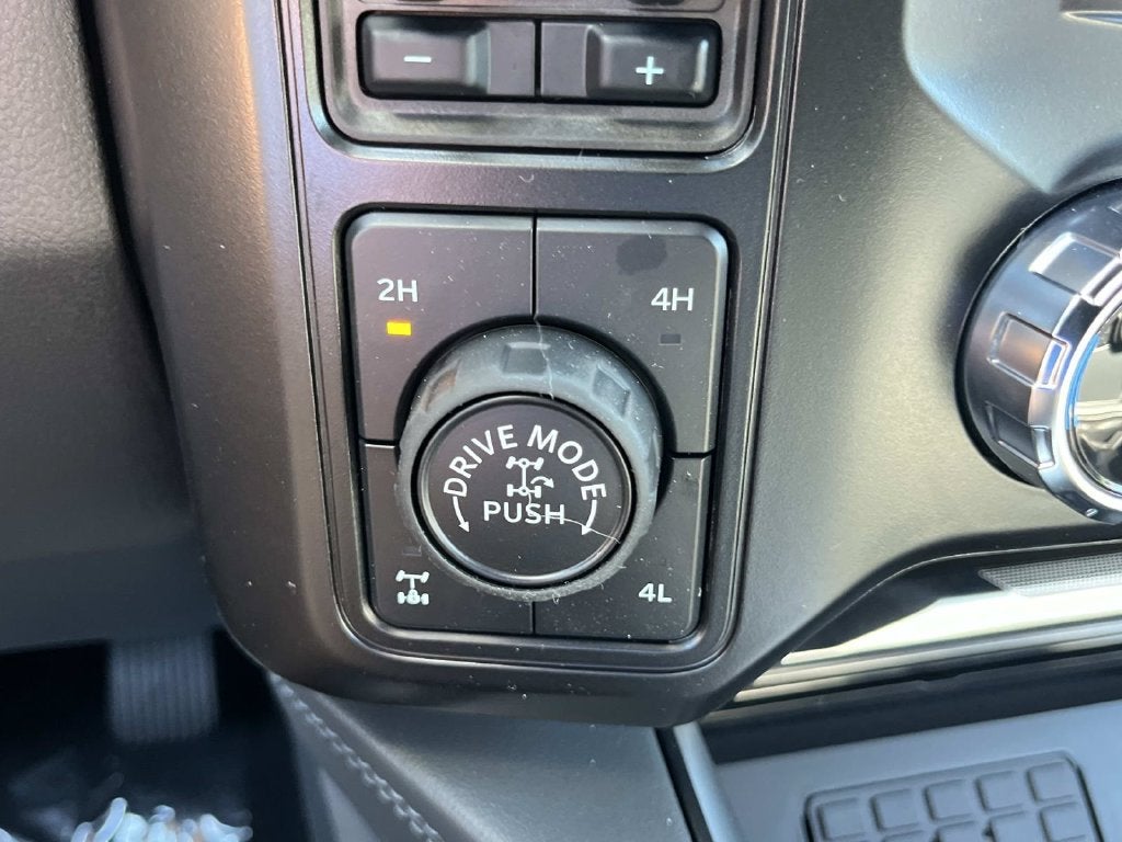 2027 Ford F-250SD Platinum