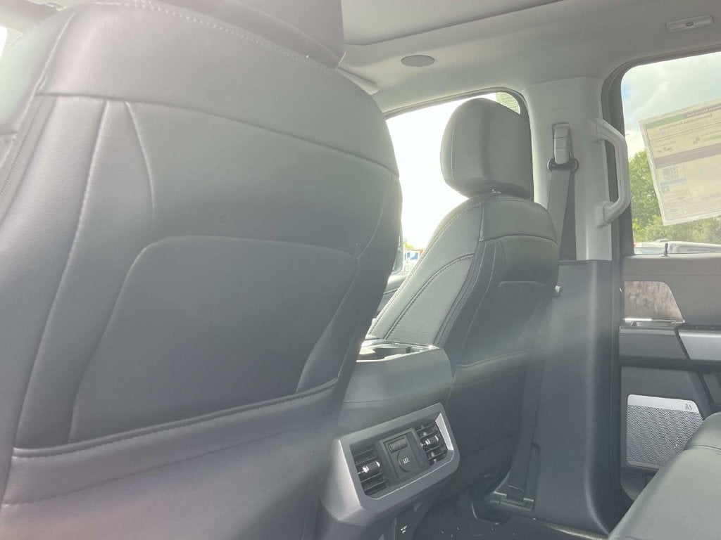 2027 Ford F-250SD Lariat