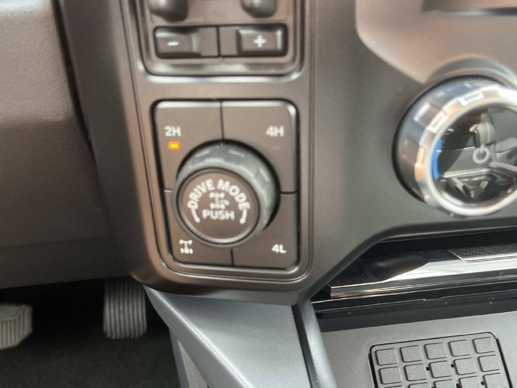 2027 Ford F-250SD Lariat