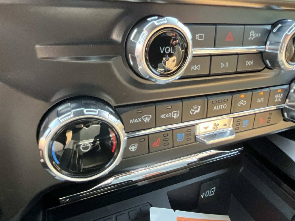 2027 Ford F-250SD Lariat