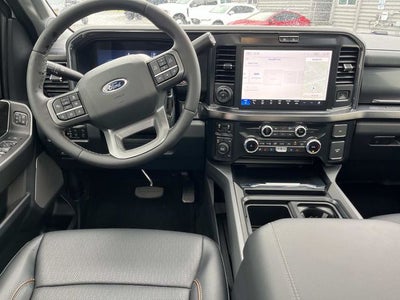 2026 Ford F-350SD Lariat DRW