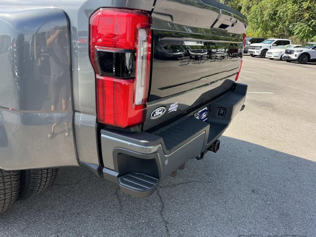 2027 Ford F-350SD DRW