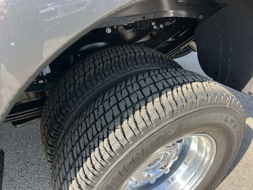 2027 Ford F-350SD DRW