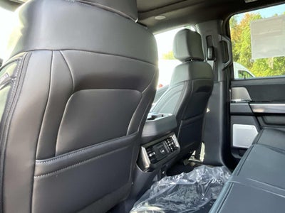 2027 Ford F-350SD DRW
