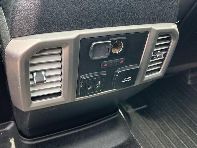 2017 Ford F-150 Platinum