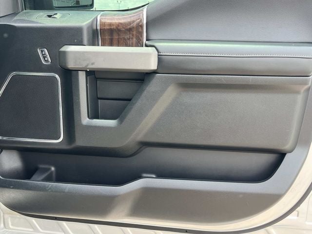 2017 Ford F-150 Platinum