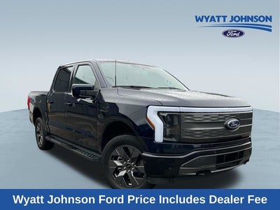 2023 Ford F-150 Lightning Base