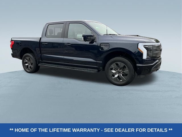 2023 Ford F-150 Lightning Base