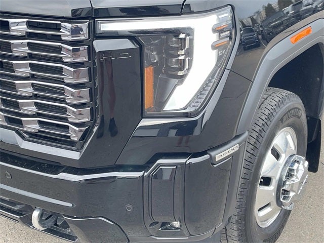 2025 GMC Sierra 3500HD Denali Ultimate