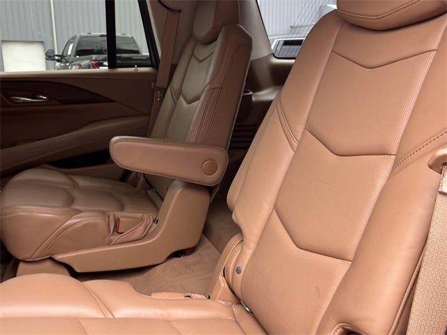 2016 Cadillac Escalade Platinum Edition