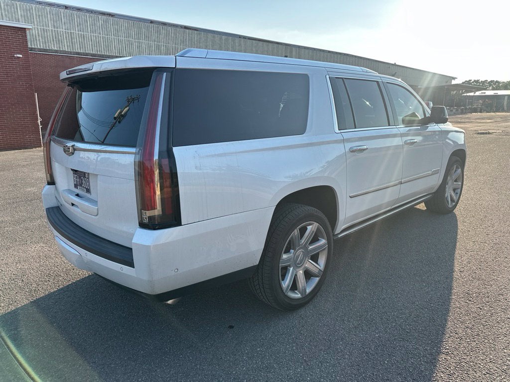 2017 Cadillac Escalade ESV Premium